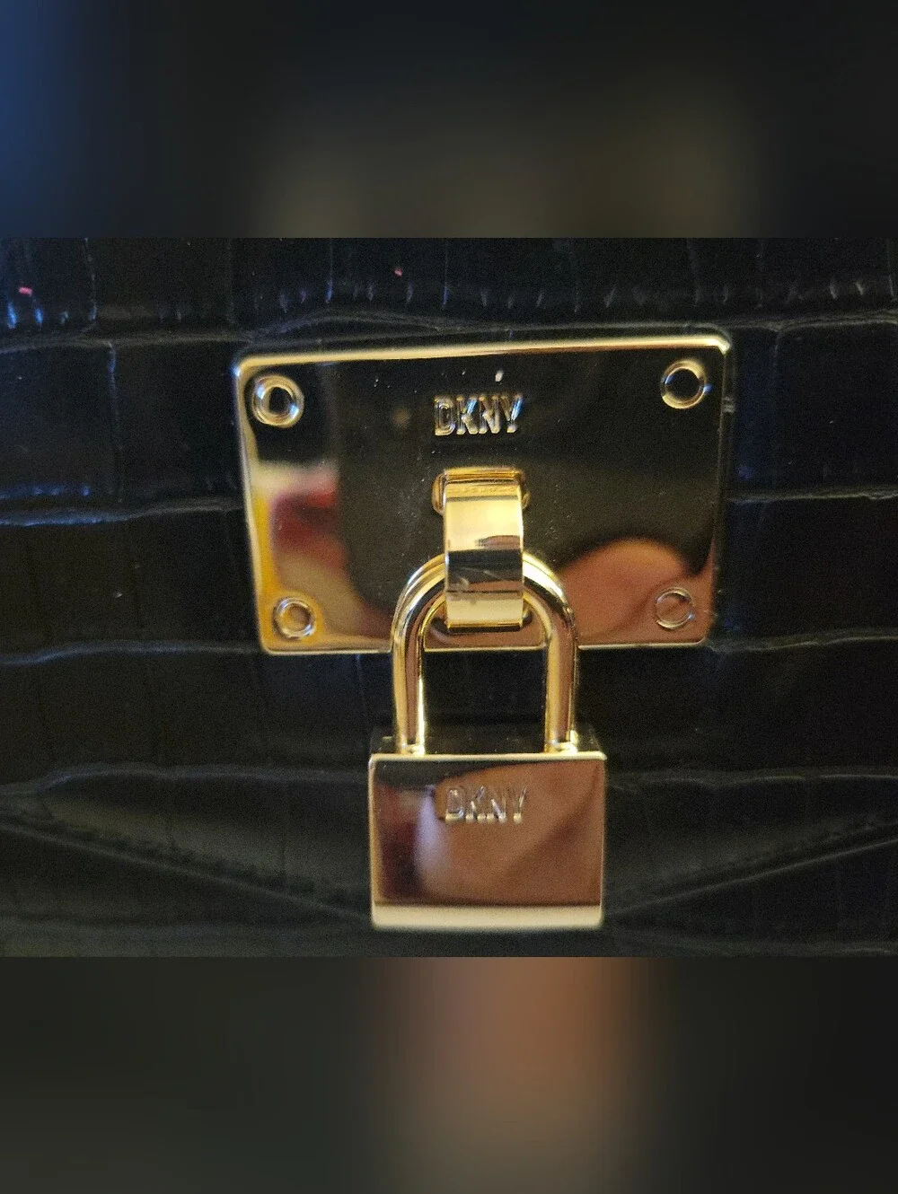 DKNY Black Croc Embossed Gold Chain Crossbody Shoulder Bag NWT Condition